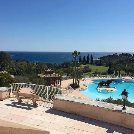Garden Level With Sea View For 6 People *