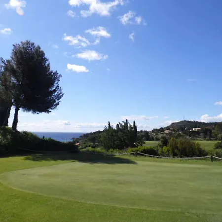 Villa Garden Level With Sea View For 6 People Saint-Raphael (Var)
